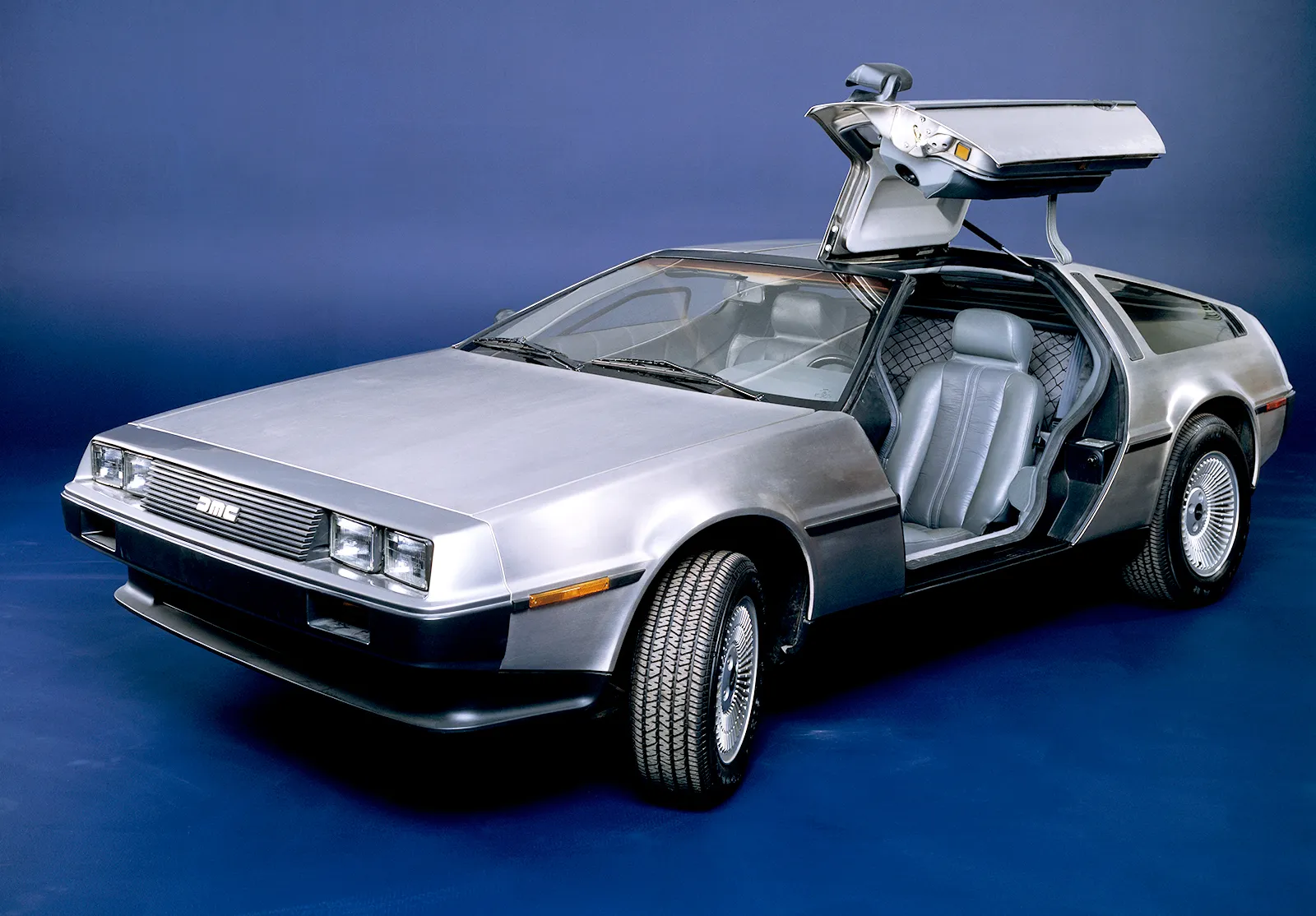 DeLorean DMC 12