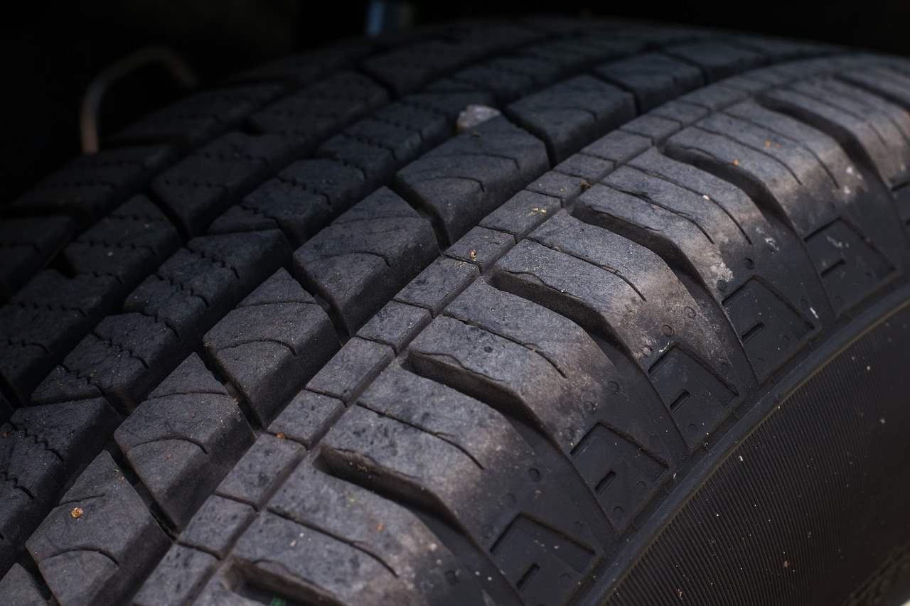 Discover the Reasons Behind Rapid Tire Wear and How to Extend Tire Life Effectively