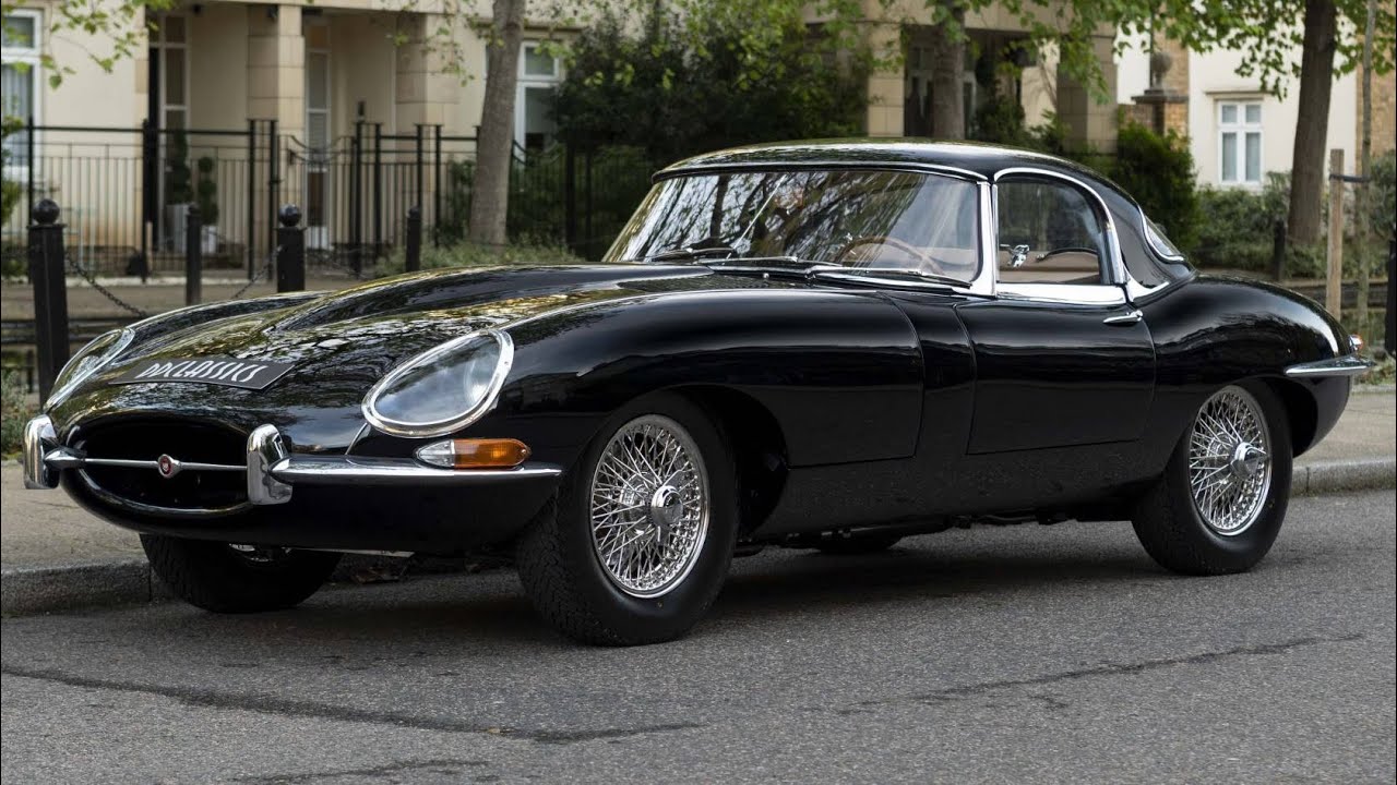 Jaguar E Type (1961)