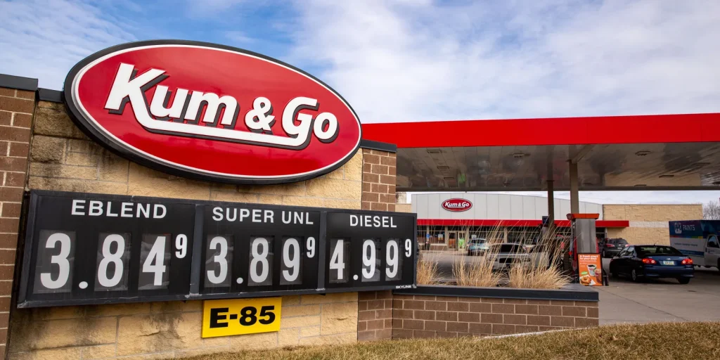 Kum & Go Brand