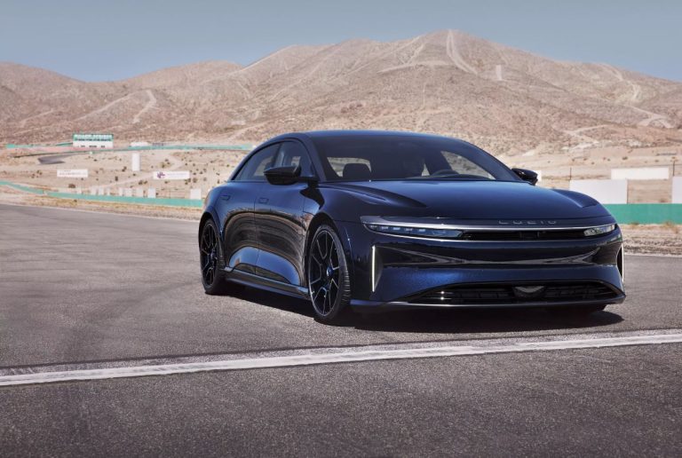 Lucid Air Sapphire EV.jpg3