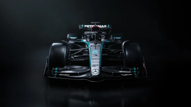Mercedes Faces Unpredictable W15 Performance, Redirects Efforts to 2025 for a Return to Dominance