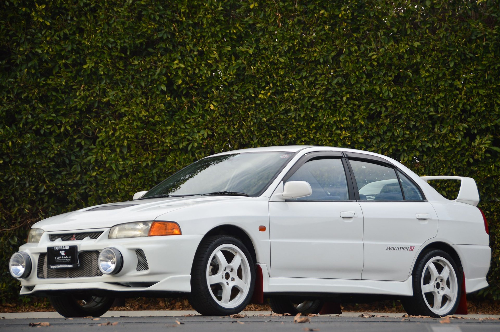 Mitsubishi Lancer Evolution IV (1996 1998)