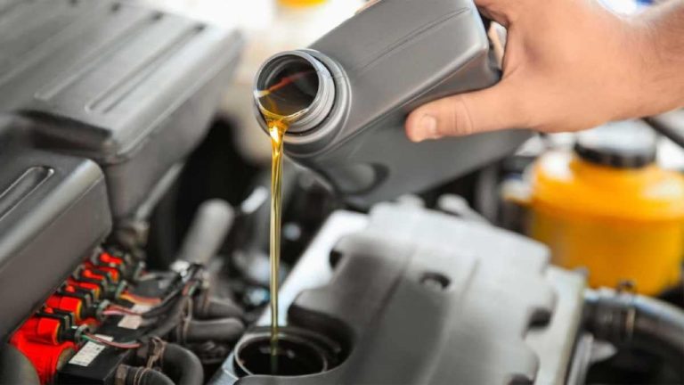 Oil Change in Vehicles Machinery Lubrication