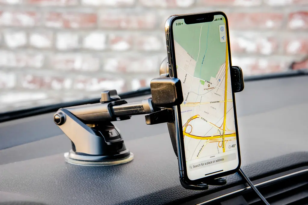 Wireless Phone Charger and Mount