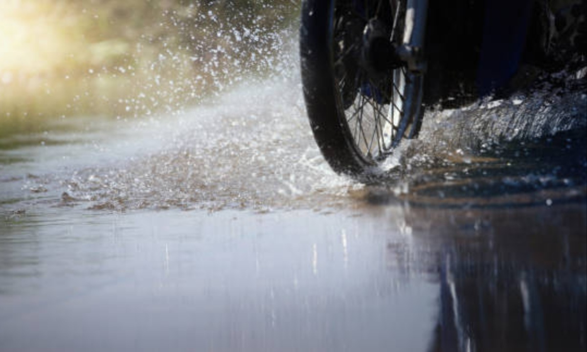 10 Tips for Protecting Your Motorcycle from Rust and Ensuring Safety on Rainy Days (2)