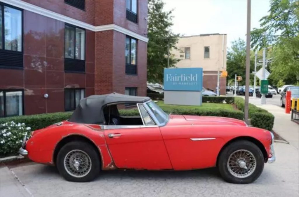 1967 Austin Healey 3000 MK III 2