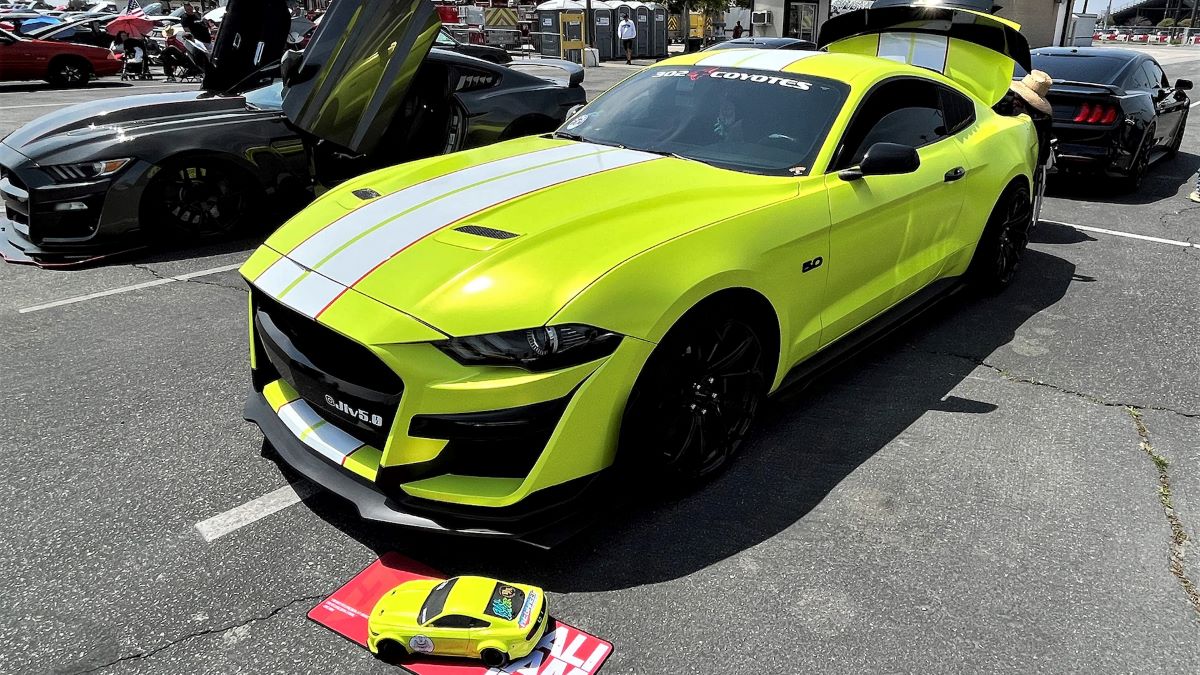 2015–2023 Ford Mustang