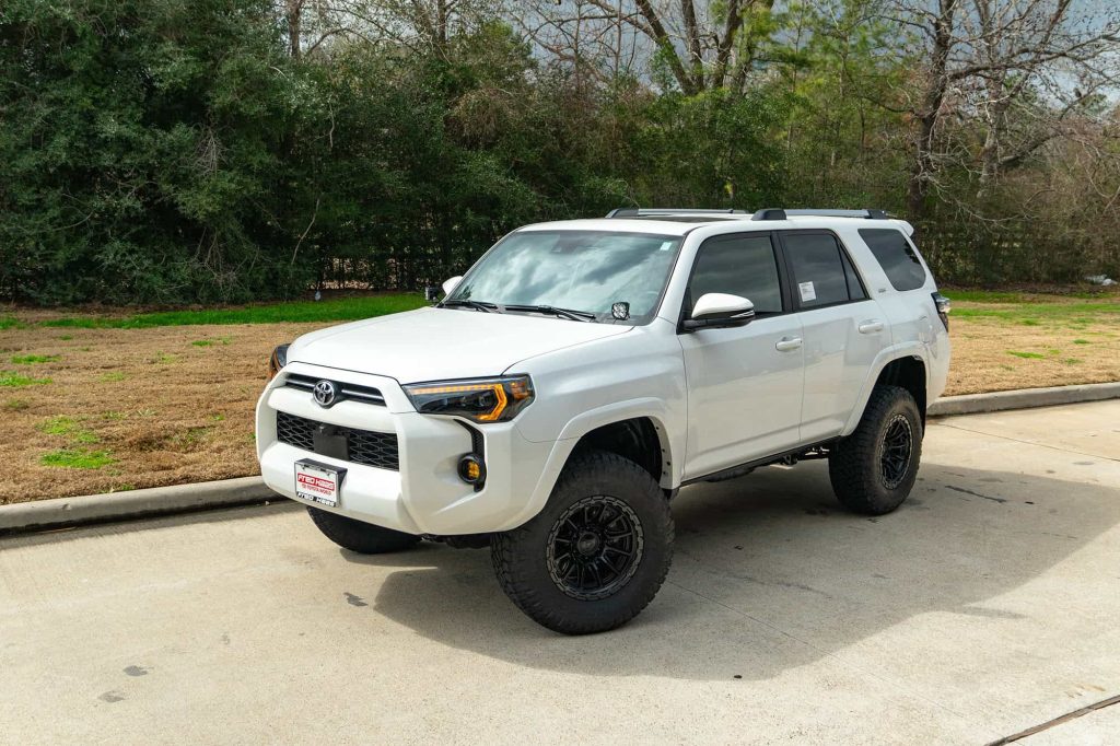 2024 Toyota 4Runner SR5