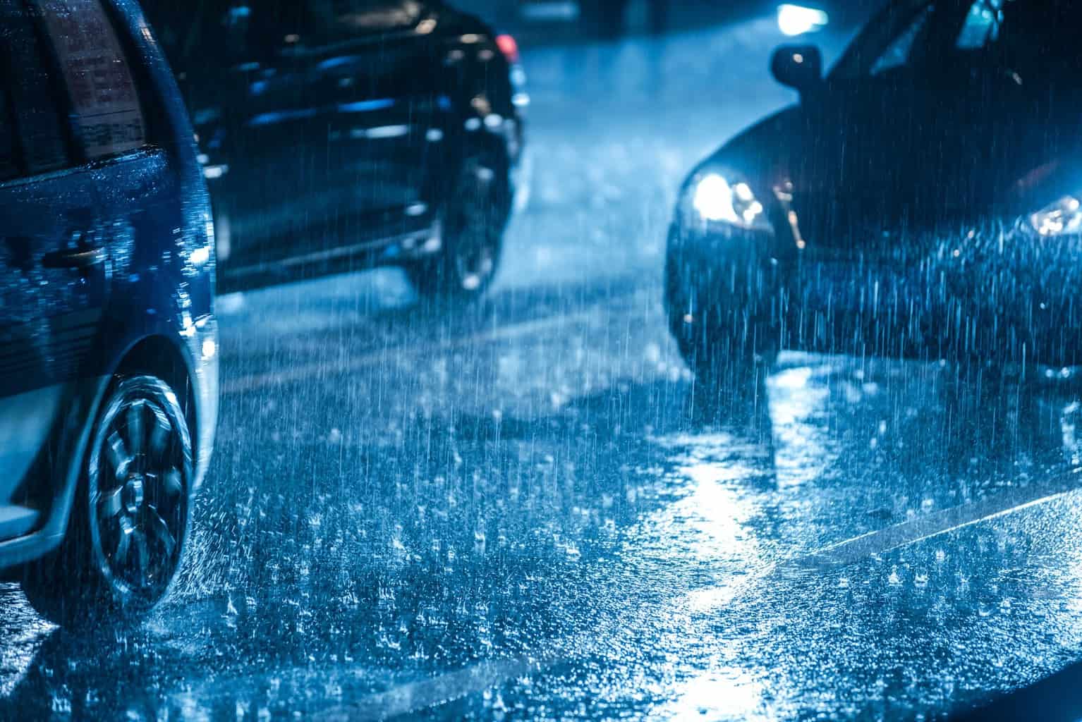 5 Effective Ways to Protect Your Car from Weather Damage Throughout the Seasons