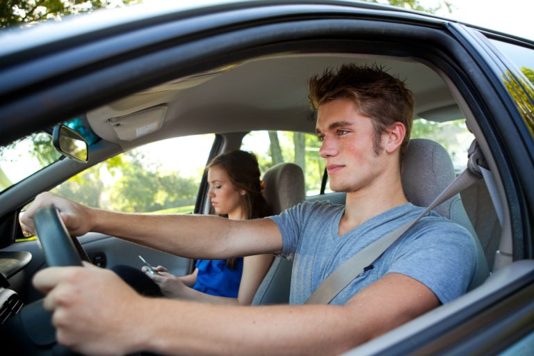 5 Features That Make a Car Safe for Teen Drivers