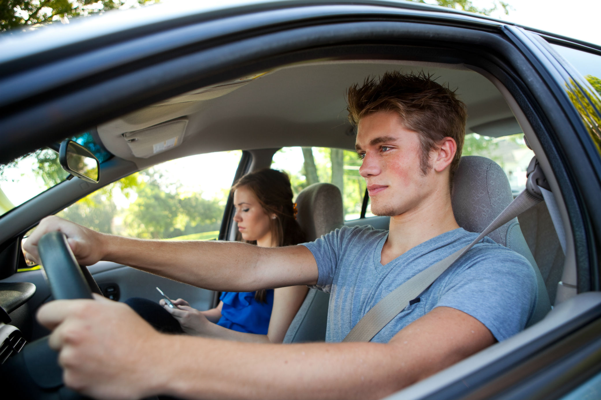 5 Features That Make a Car Safe for Teen Drivers