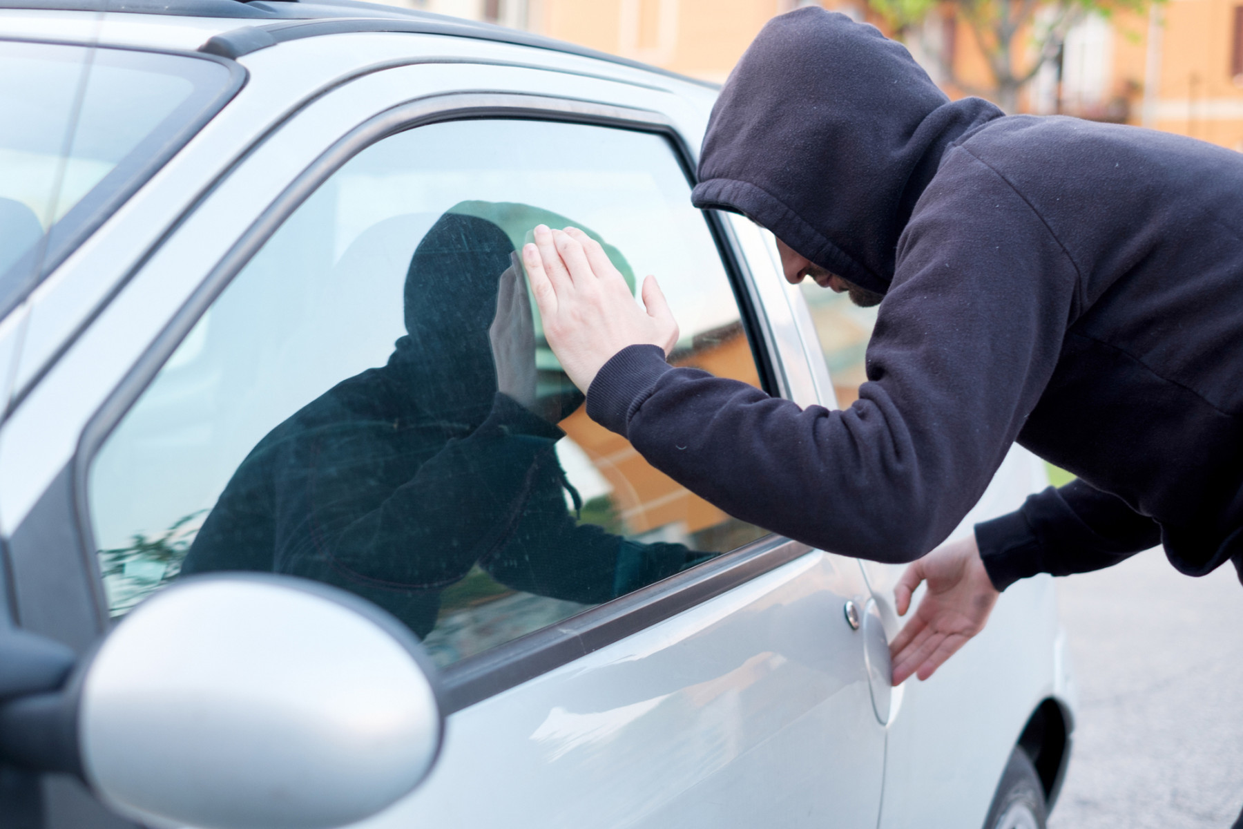 5 Practical Tips to Safeguard Your Car and Reduce the Risk of Vehicle Theft