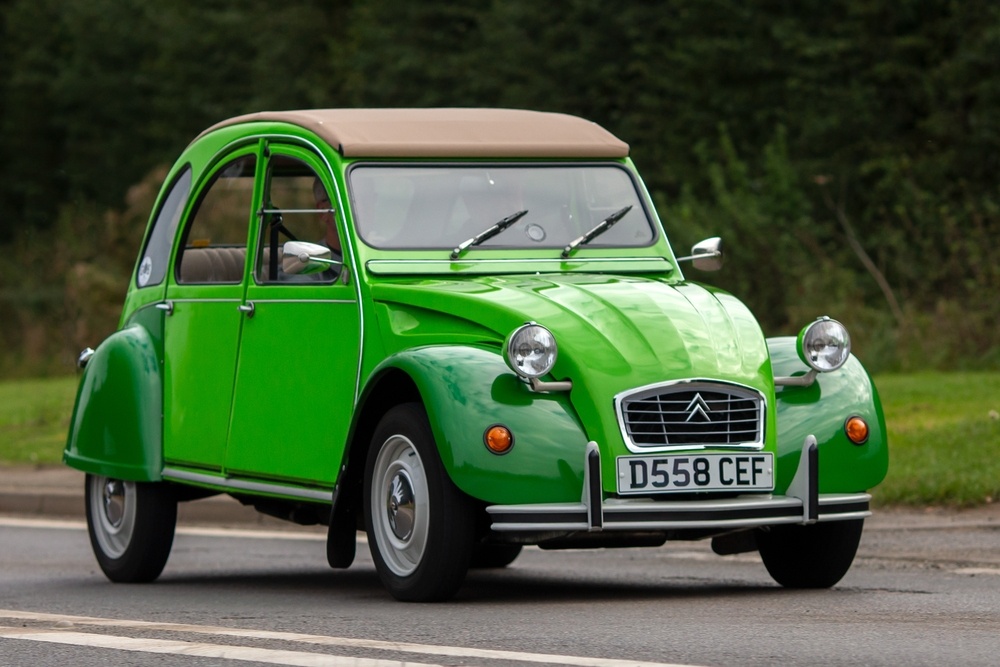 10 Rare Classic Cars Found in Barns for Restoration, Revealing Hidden ...