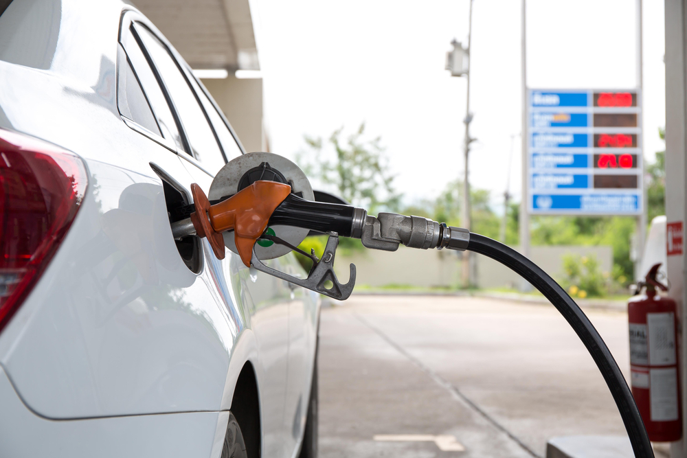 Effective Ways to Save Money on Gas and Improve Your Car’s Fuel Efficiency (1)