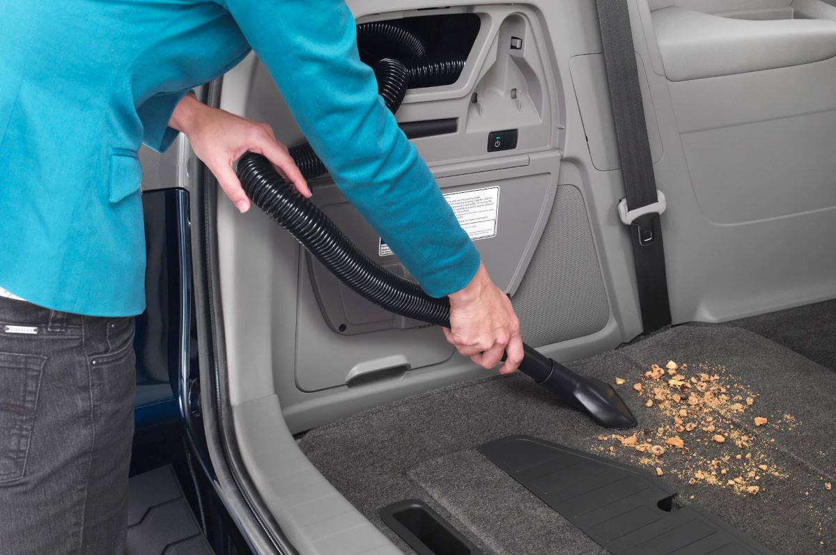 Honda Odyssey's HondaVac Built In Vacuum