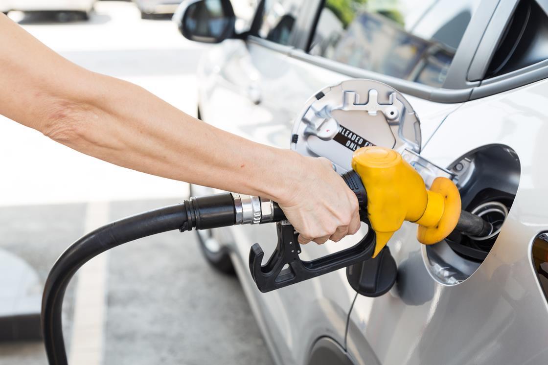 How to Save Money on Gas with Smart Driving Tips