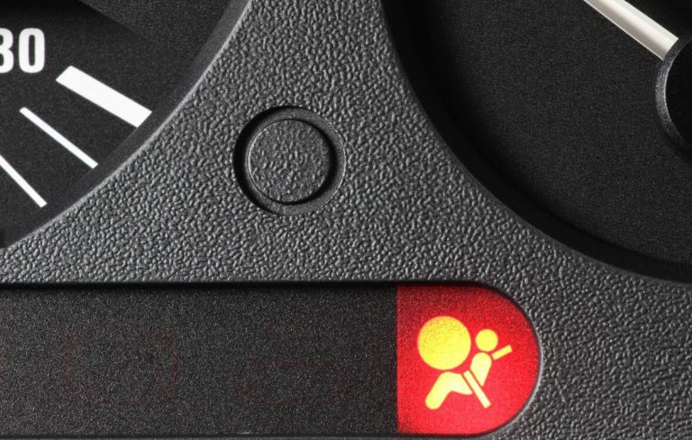 How to Troubleshoot and Fix Airbag Warning Light Issues to Ensure Your Vehicle's Safety