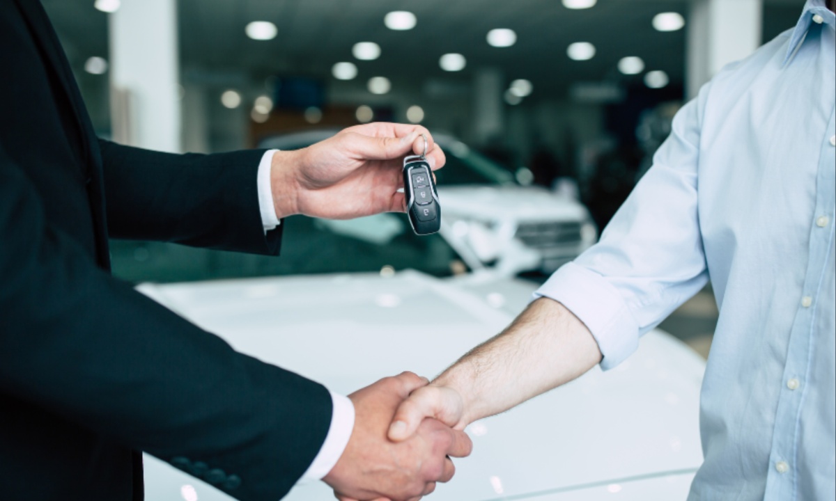 Key Steps for Buying a Car Prioritizing Safety, Budget, and Vehicle Features for Success (2)