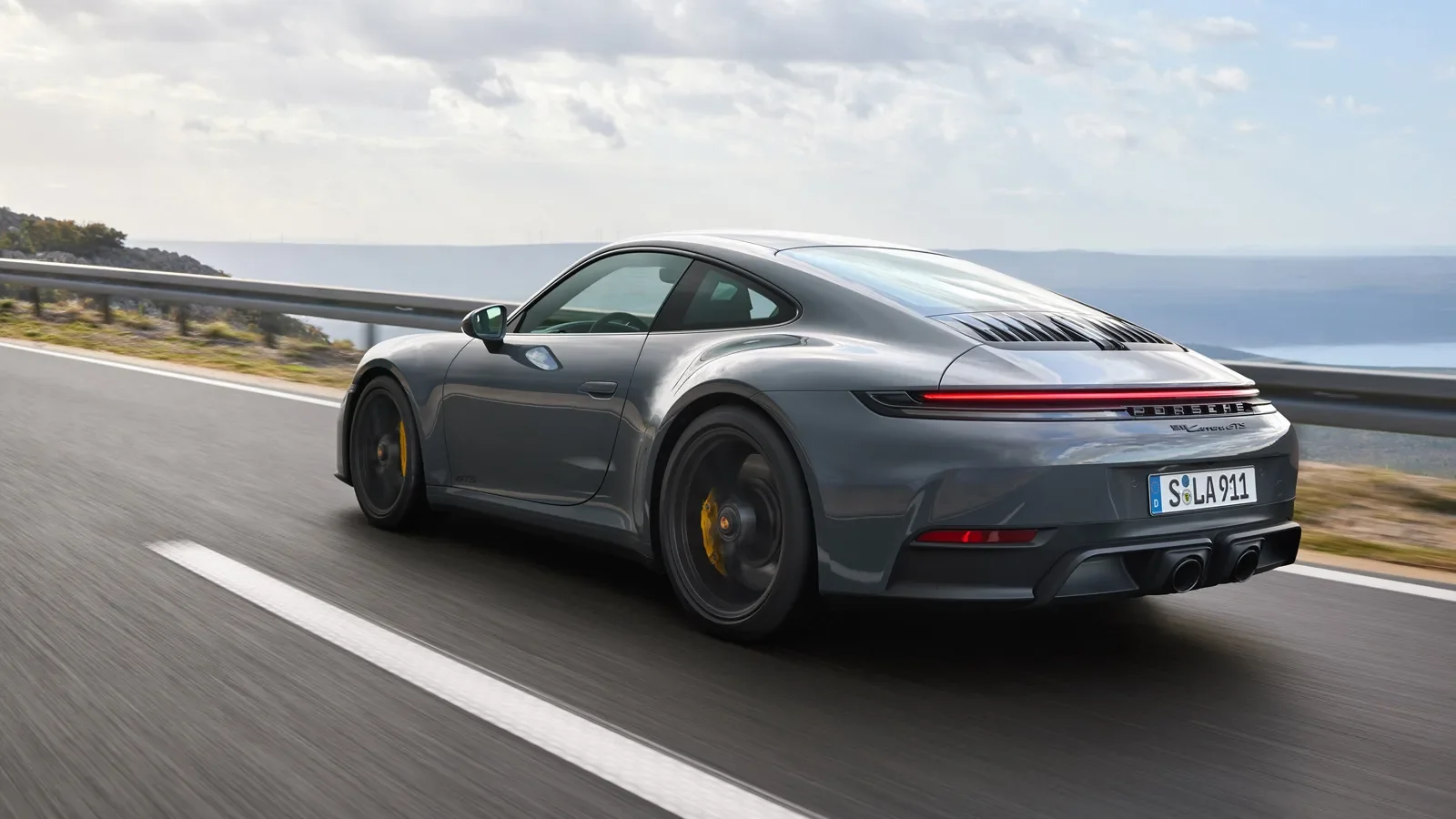 New Porsche 911