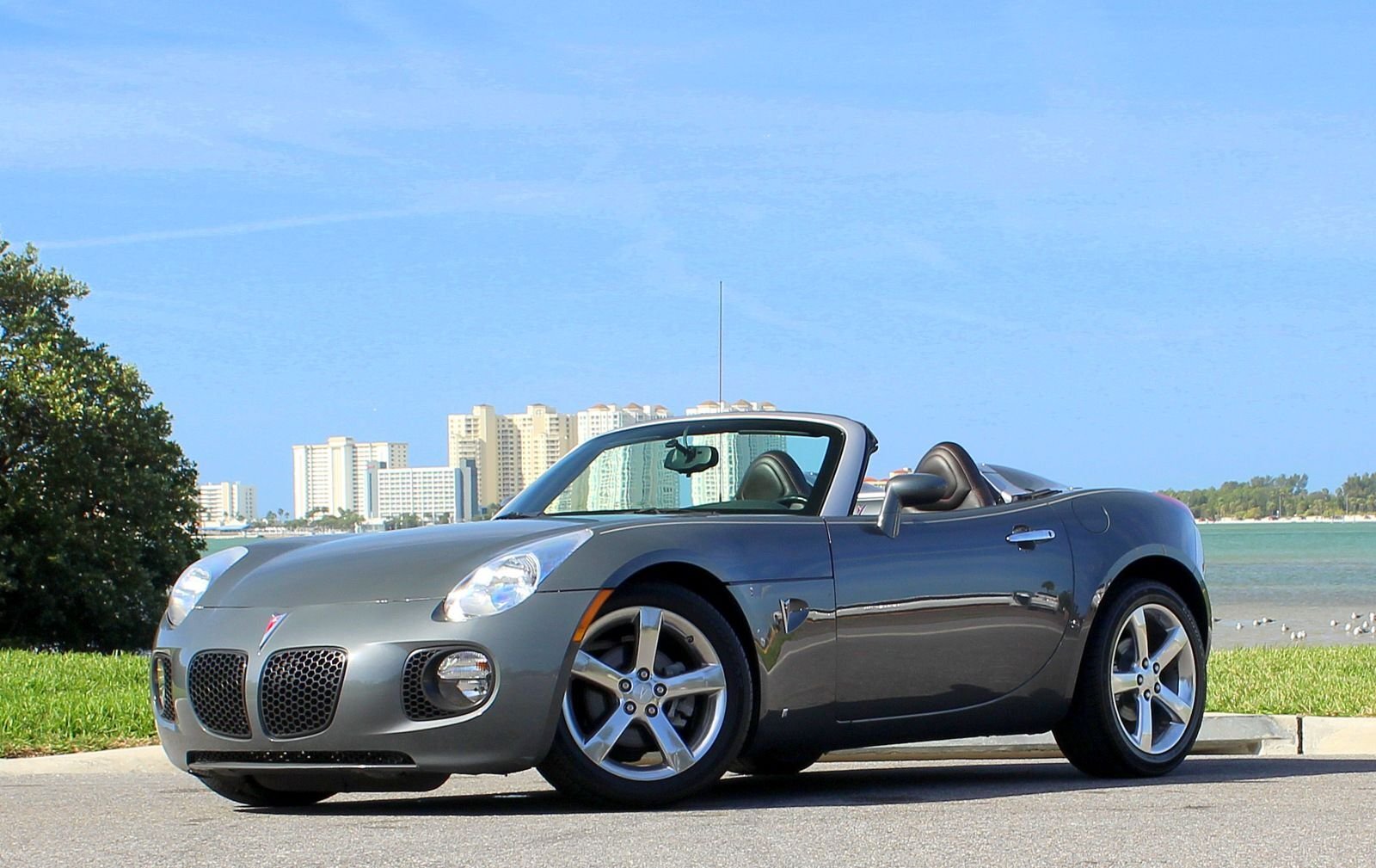 Pontiac Solstice1