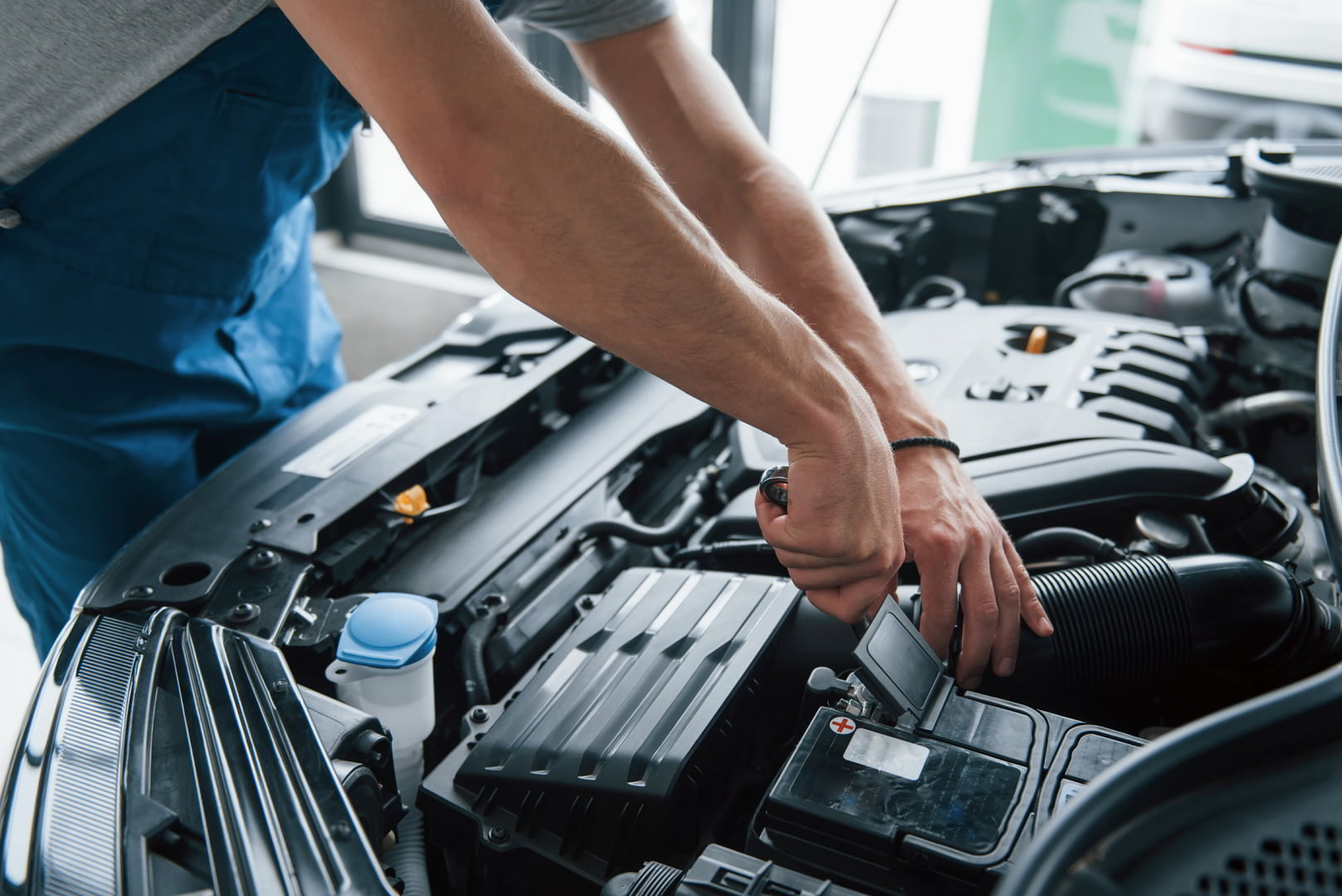 Top 10 Signs Your Car Needs Immediate Servicing