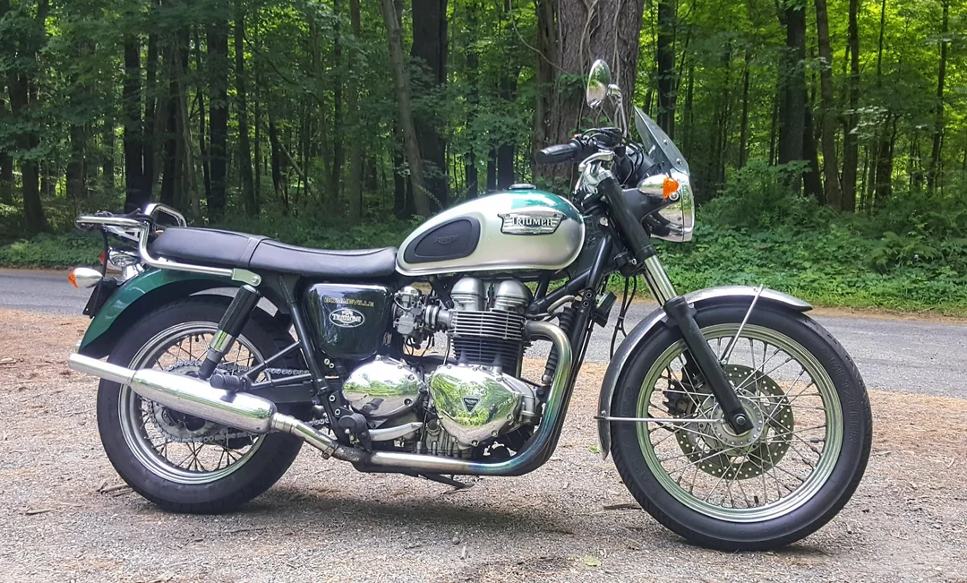 Triumph Bonneville (2001)