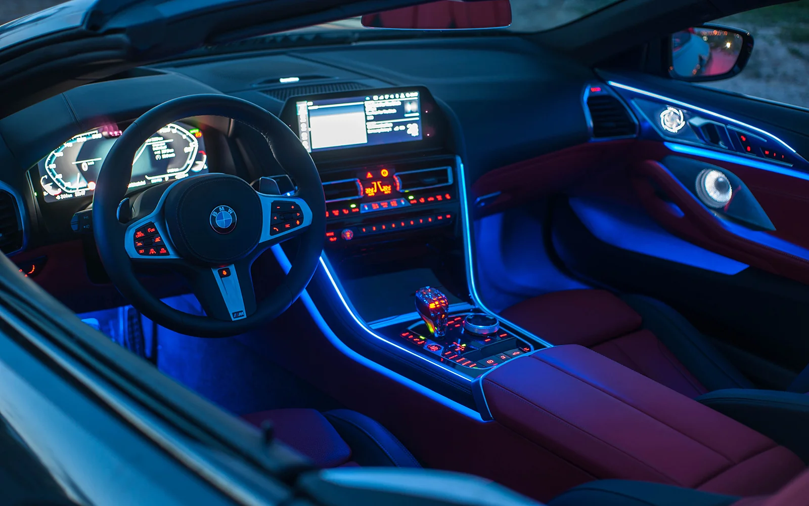 The Evolution of Car Interiors: From Functional Beginnings to High-Tech, Comfortable Spaces