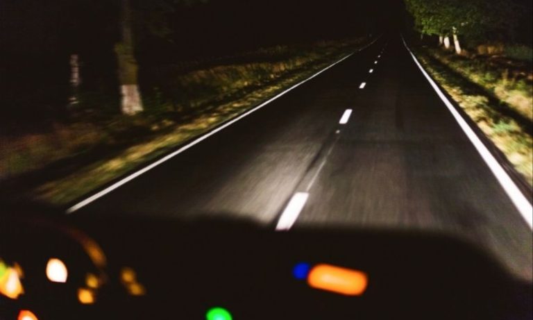 10 Safety Tips for Nighttime Driving to Reduce Risks and Improve Road Safety After Dark (2)