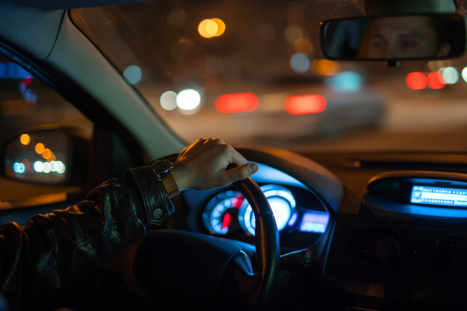 10 Safety Tips for Nighttime Driving to Reduce Risks and Improve Road Safety After Dark