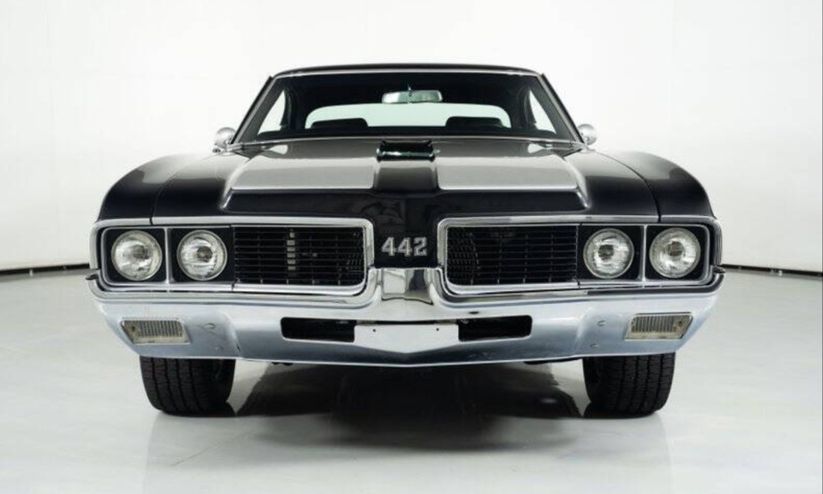 1969 Oldsmobile 4421