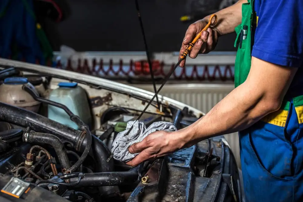 7 Ways to Detect and Address Engine Oil Leaks for a Safer, More Reliable Car1