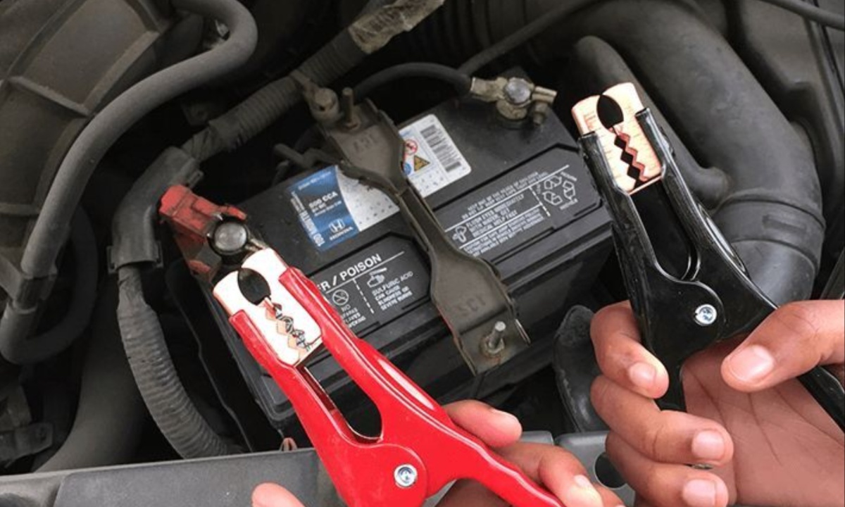 8 Steps for Safely Jump Starting Your Car and What to Do If It Won’t Start (3)