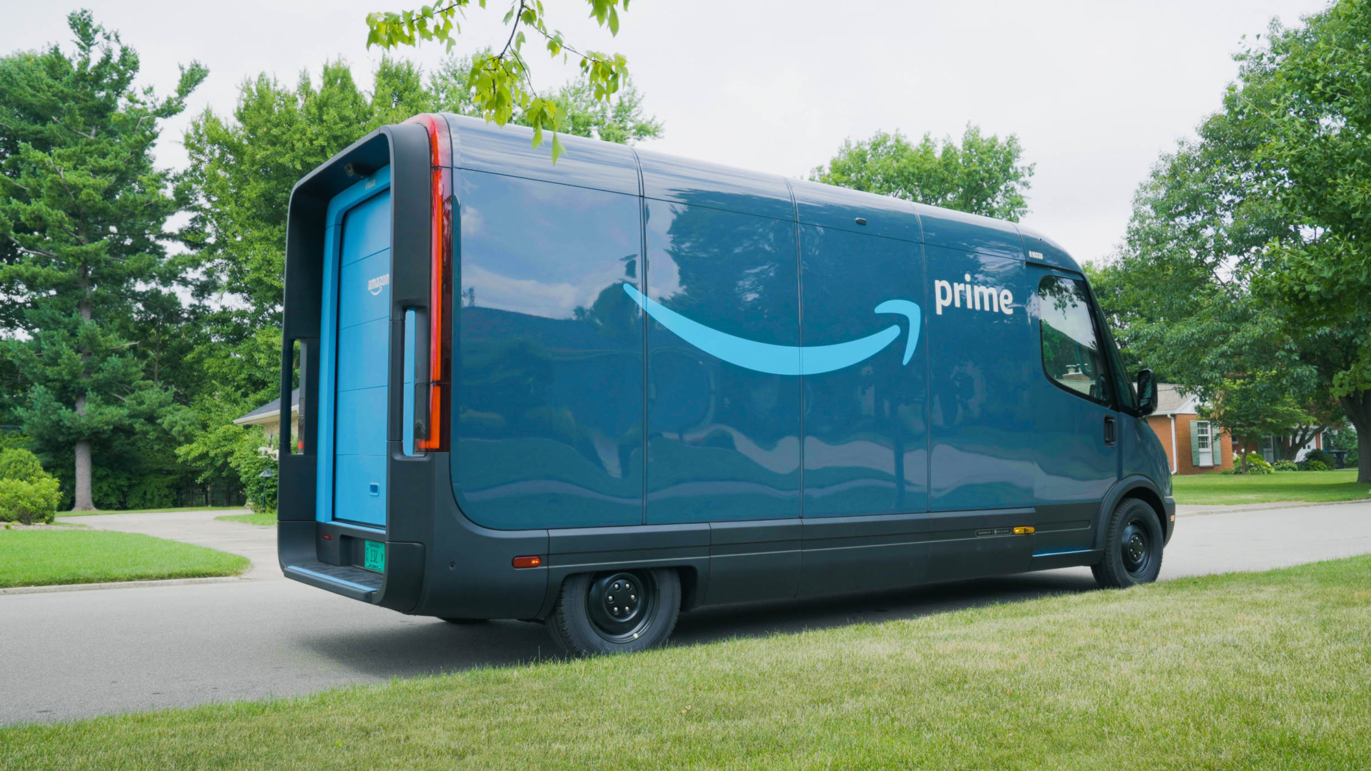 Amazon’s Electric Vans Deliver 260 Million Packages, Advancing Green Logistics and Industry Innovation