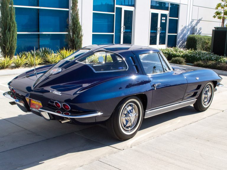 Chevrolet Corvette (1963) Featured