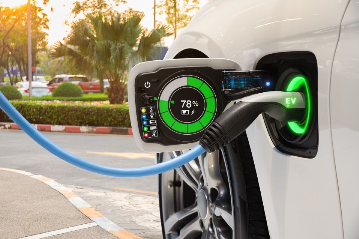 EVs are cleaner than gas cars, but more Americans don't believe it2