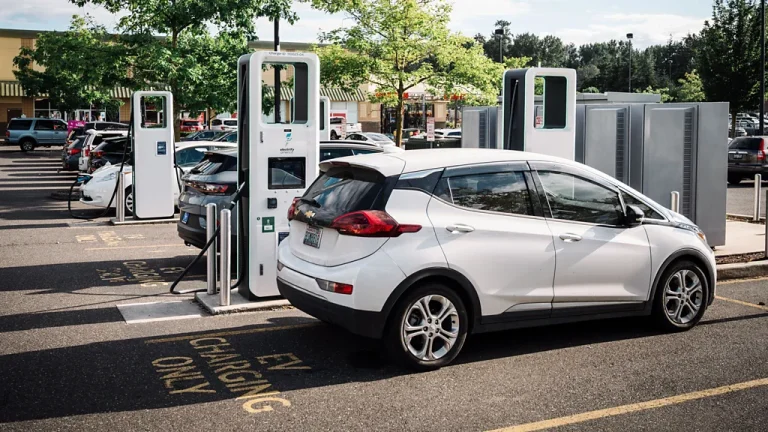 Electric Vehicle Adoption Faces Affordability Barriers for Middle and Low Income U.S. Households in 2025