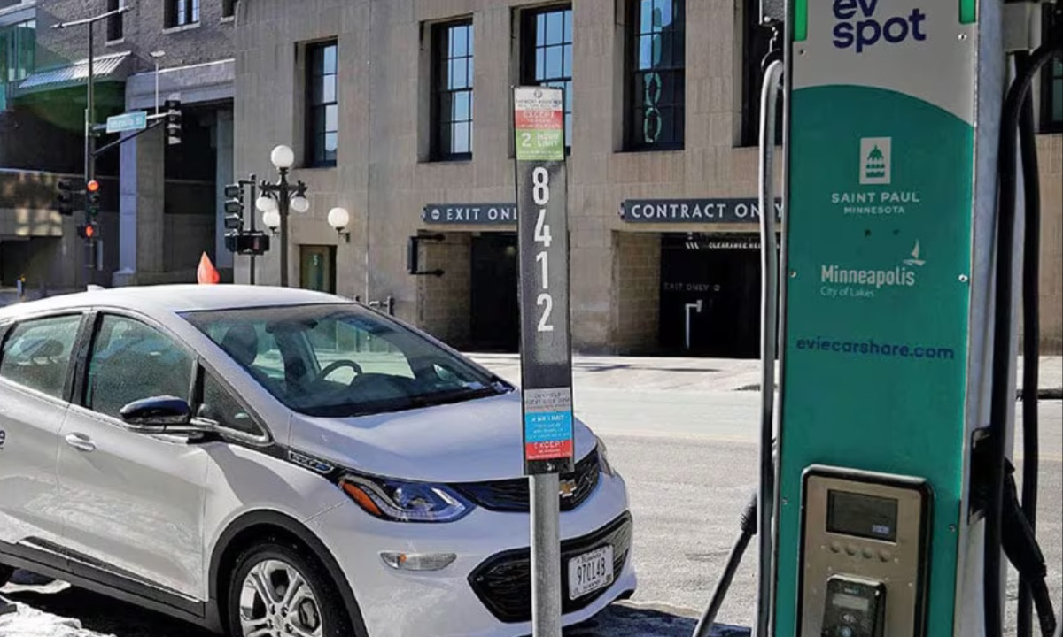 Electric Vehicle Adoption Faces Affordability Barriers for Middle and Low Income U.S. Households in 2025