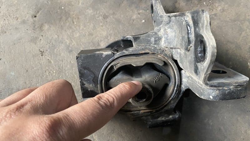 Engine Mount Condition