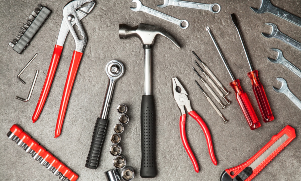 Essential Wrenches and Sockets for car