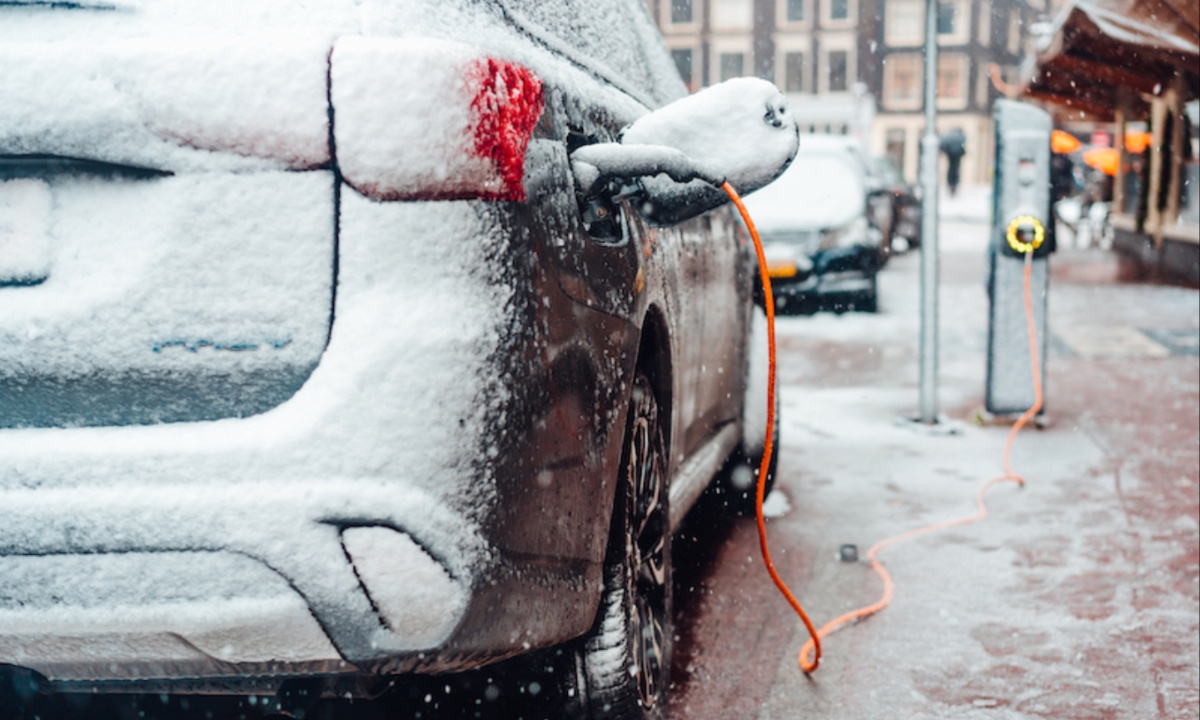 Freezing Temperatures Drain Car Batteries and Reduce EV Range, Creating Winter Challenges (2)