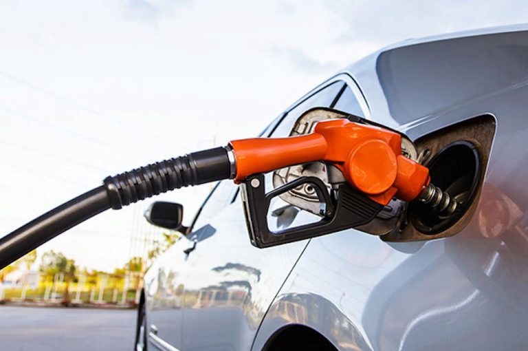 How Automakers Manipulate Fuel Efficiency Numbers in the USA