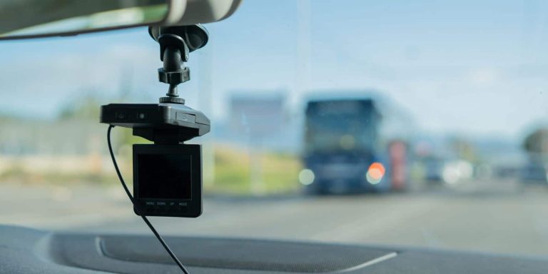 How to Choose the Perfect Dash Cam for Your Vehicle2