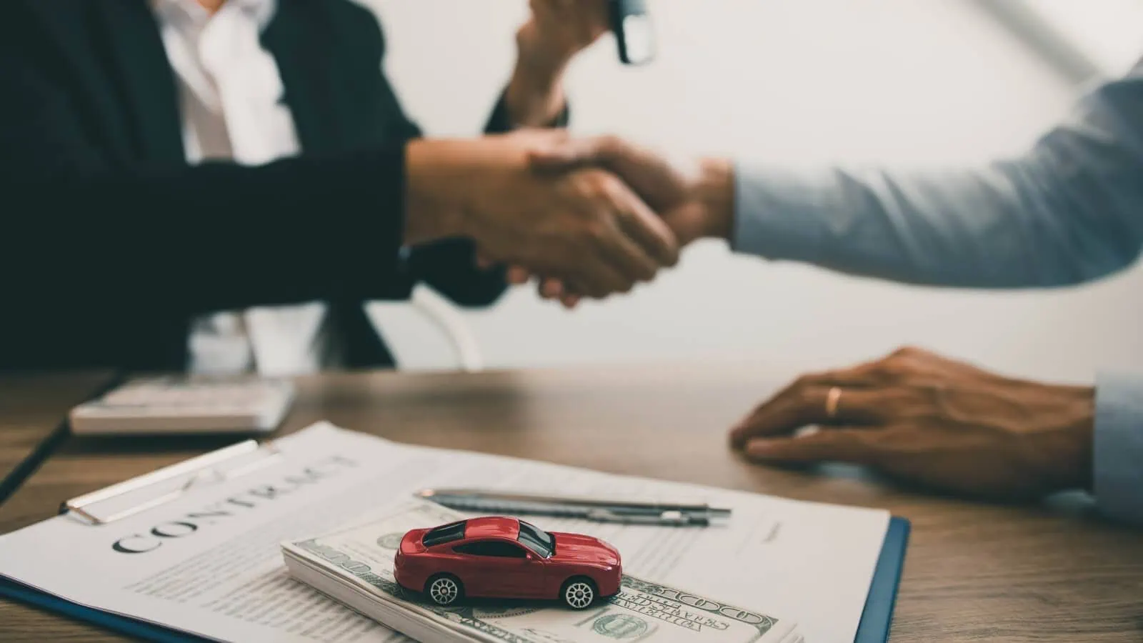 How to Get the Best Auto Loan Deal by Understanding and Securing Low Interest Rates