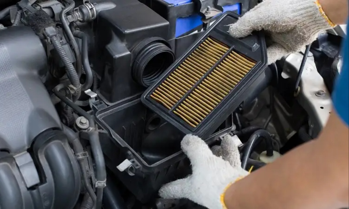 How to Maintain Your Car’s Air Filters for Optimal Engine Health and Air Quality (2)