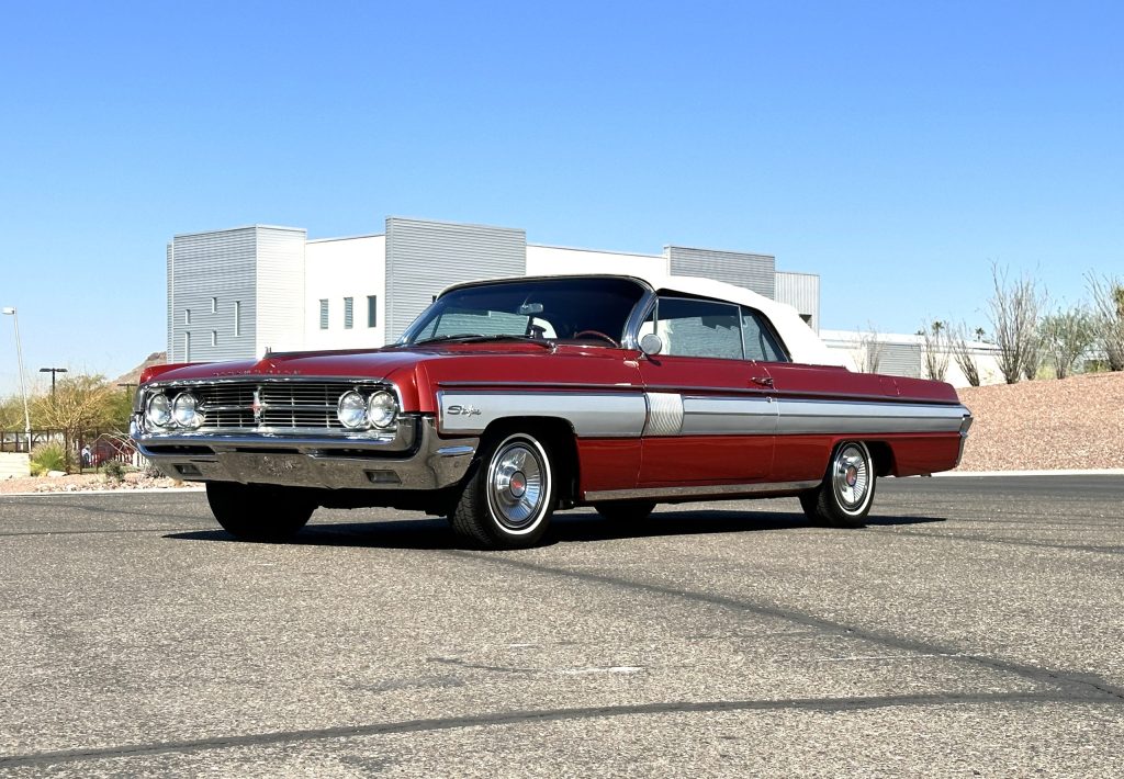 Oldsmobile Starfire Convertible (1962)