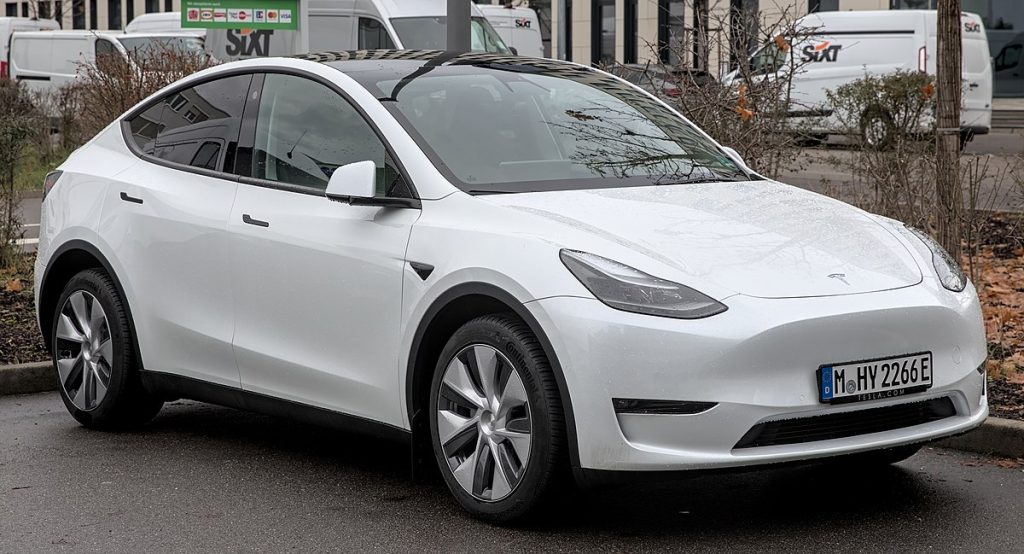 TESLA MODEL Y