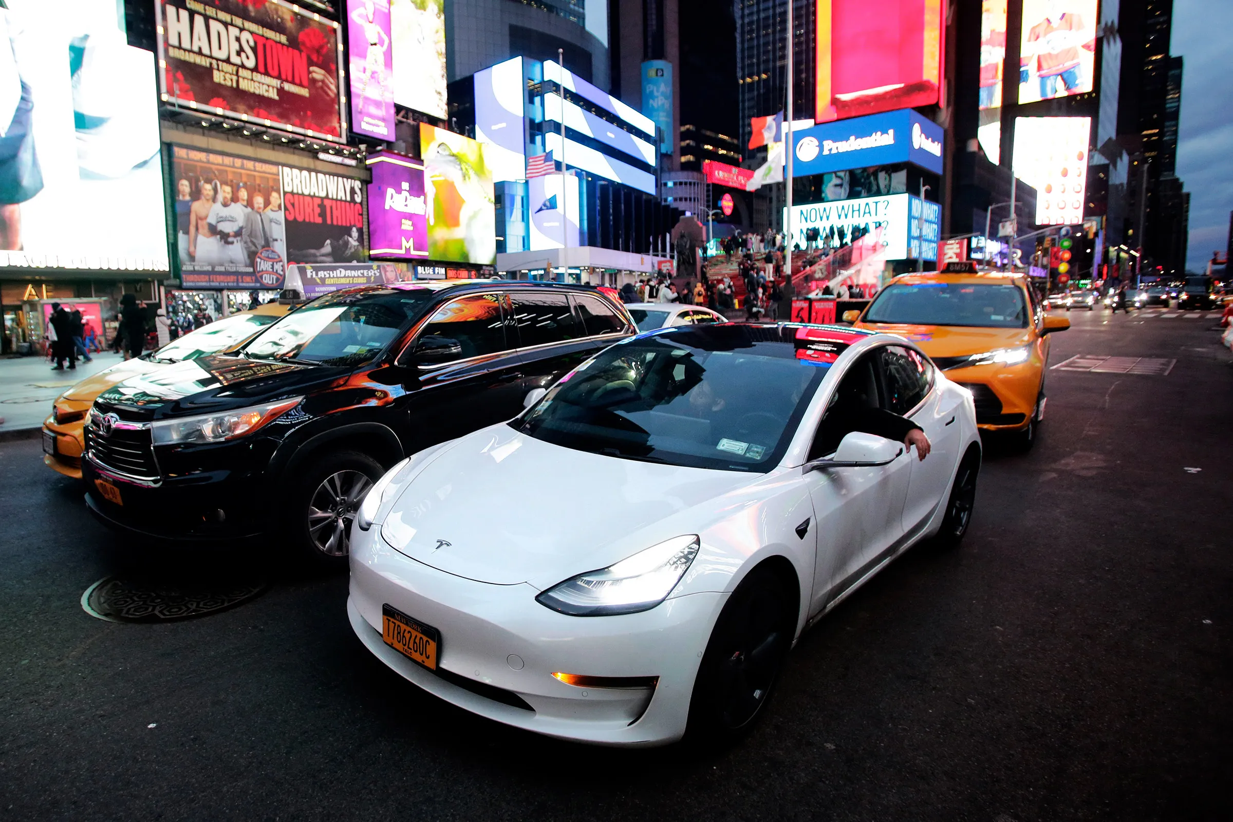 Why New York Drivers Are Switching to EVs and Saving Big on Costs