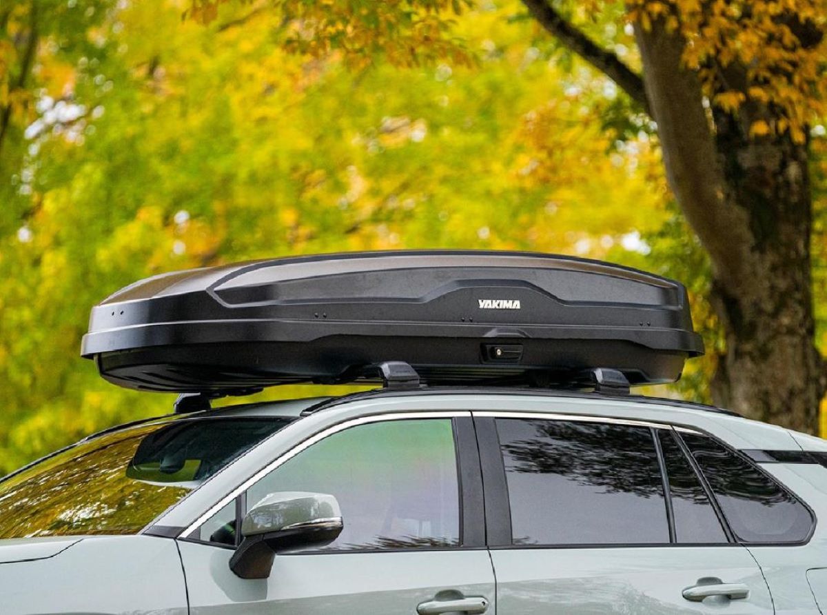 Yakima SkyBox NX 18 Roof Box