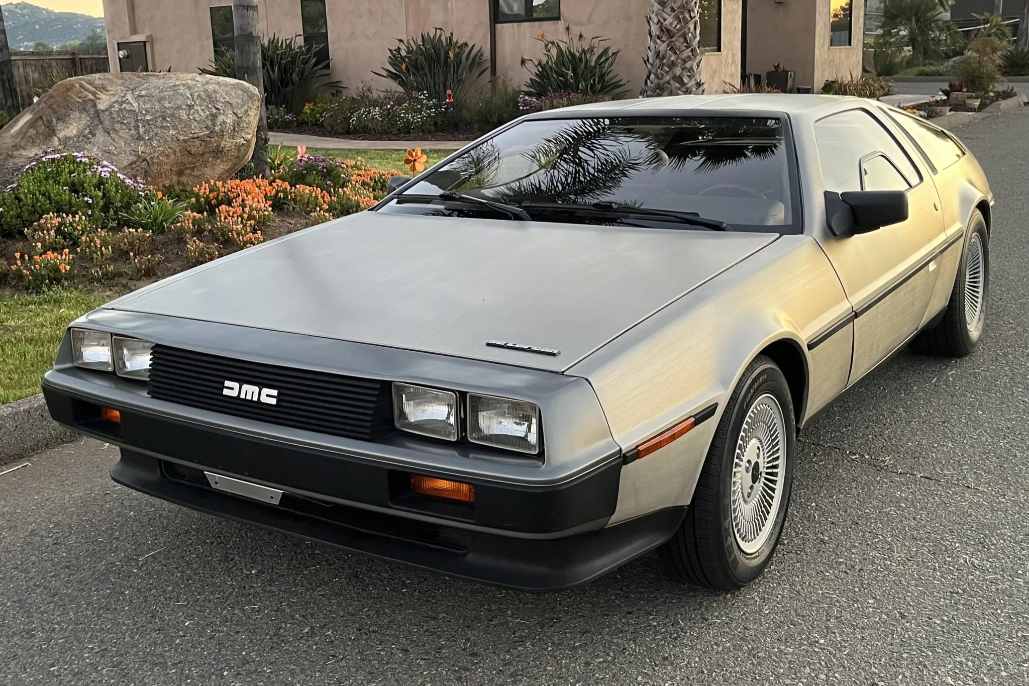 1983 DeLorean DMC 12